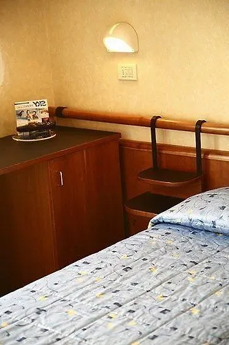 Hotel Houston 3*