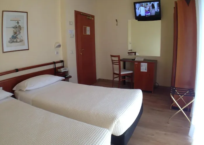 Houston Hotel 3*
